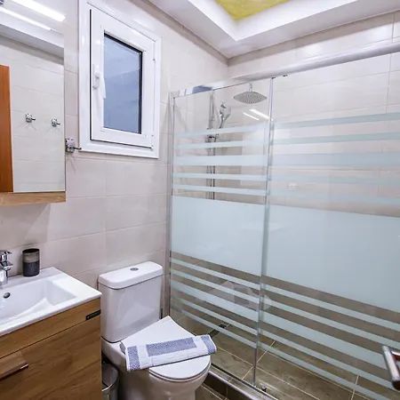 Helena's Two * Volos