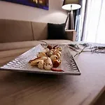 Helena's Two Apartament *