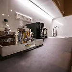 Helena's Two Apartament *