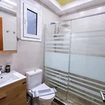 Helena's Two * Wolos