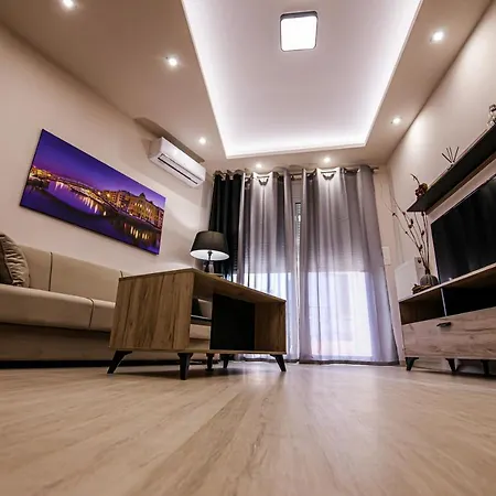 Apartament Helena's Two *