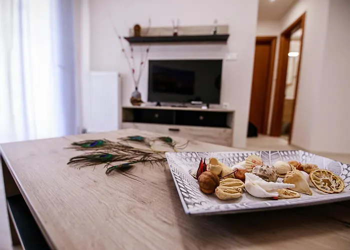 Διαμέρισμα Helena's Two *